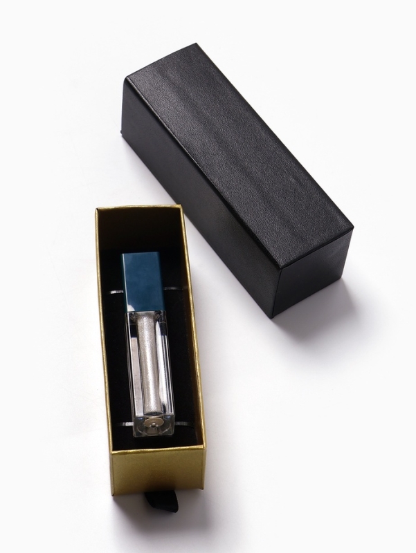 Коробочка подарочная под набор "Помада",4*12*4 см,  цвет чёрный