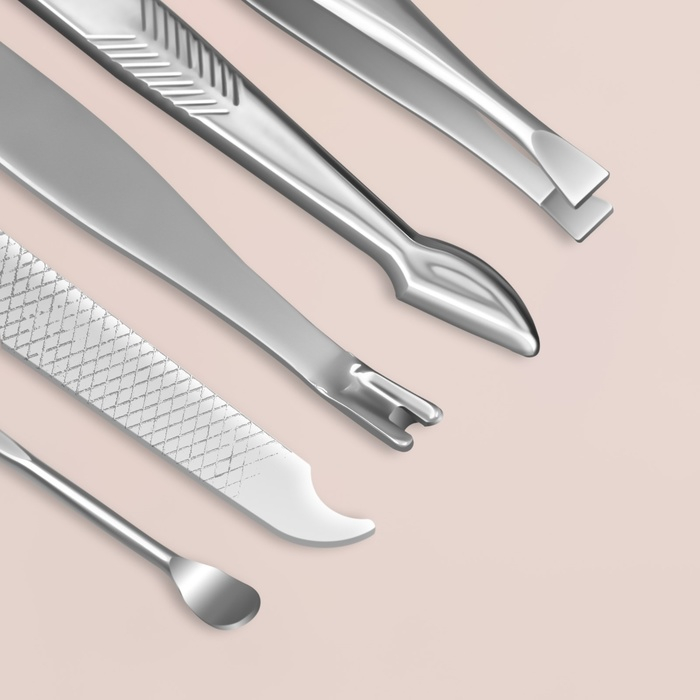 Набор маникюрный &laquo;Рептилия&raquo;, 8 предметов, в футляре, цвет коричневый