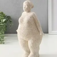 Сувенир полистоун "Милая пышечка" белый песок 9х15,5х25,5 см