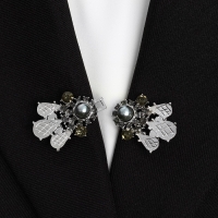 Зажим для кардигана &laquo;Барокко&raquo;, цвет серый в серебре