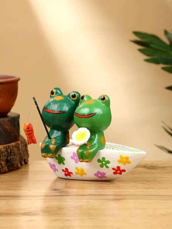 Сувенир "Лягушата рыбаки" дерево 14х8,5х10 см