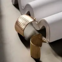 Серьги металл "Дуга" тренд, цвет золото