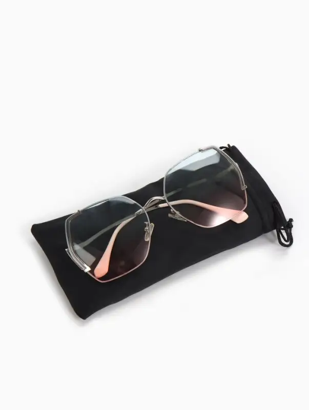 Чехол для очков на затяжке, длина 17.5 см, плотность 230 г/м&sup2;, чёрный