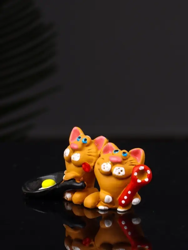 Фигура "Два кота с яичницей" 3.2х7х2.6 см