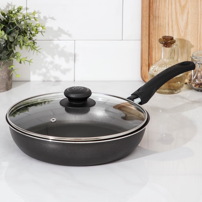 Сковорода &laquo;Классика атлас&raquo;, d=24 см, пластиковая ручка, стеклянная крышка, антипригарное покрытие, цвет чёрный