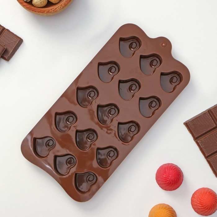 Форма для конфет и шоколада Доляна &laquo;Сердцеедка&raquo;, силикон, 21,5&times;11&times;1,5 см, 15 ячеек, цвет коричневый