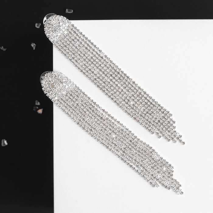 Серьги висячие со стразами &laquo;Лёд&raquo; полукруг, цвет белый в серебре