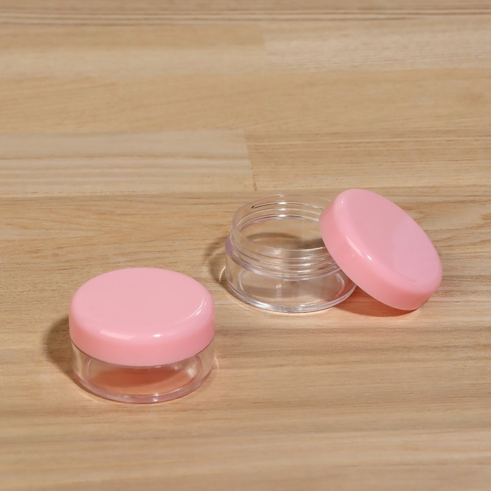 Набор банный, в косметичке, 7 предметов (полотенце 70 &times; 140 см, бутылочки 3 шт, баночки 2 шт, лопатка) , цвет белый/розовый