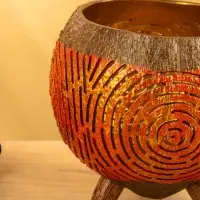 Подсвечник из кокоса, 15&times;15&times;13 см, красный