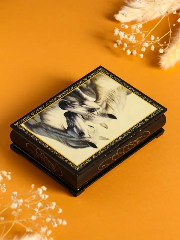 Шкатулка &laquo;Пара белых лошадей&raquo;, 10&times;14 см, лаковая миниатюра