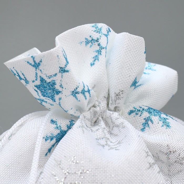 Мешочек подарочный холща &laquo;С праздником&raquo;, снежинки, 16 х 24 см +/- 1.5 см, Новый год