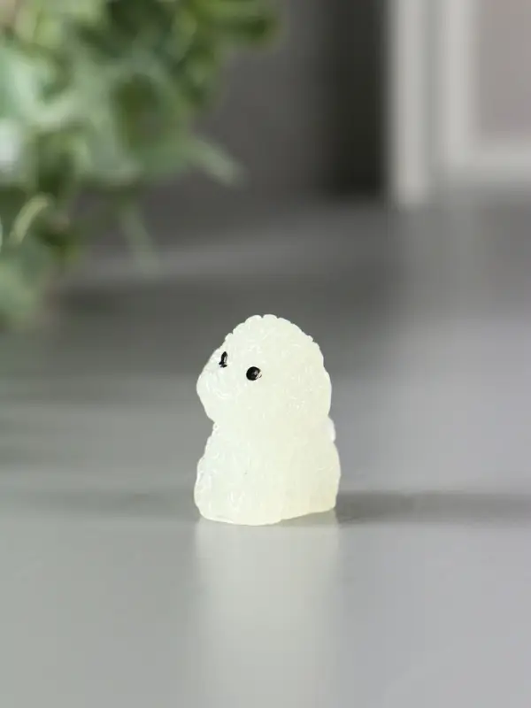 Сувенир полистоун флюоресцентный "Терьерчики" набор 4 шт 2х2,7х3 см