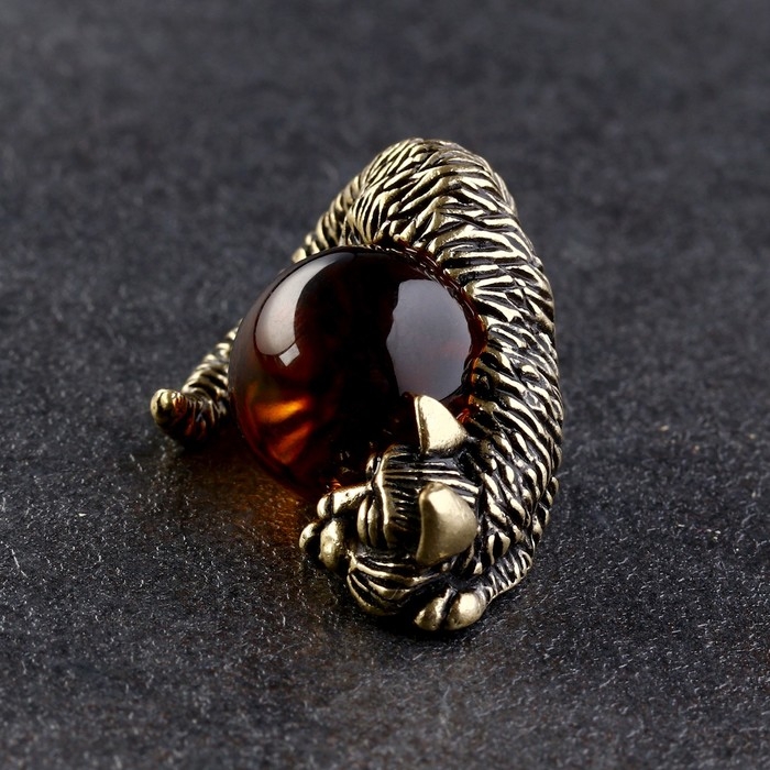 Сувенир "Кот с мячом", латунь, янтарь