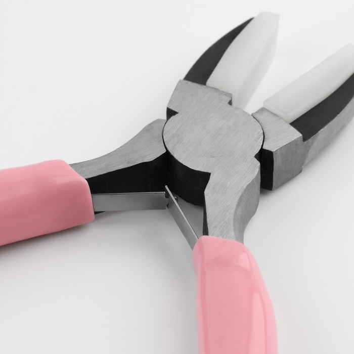 Плоскогубцы с нейлоновыми насадками, для рукоделия, 14 &times; 6,5 см, цвет серебряный/розовый