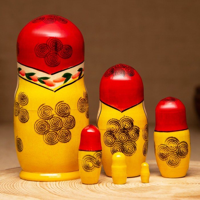 Матрёшка &laquo;Нина&raquo;, красный платок, 6 кукольная, 12-14 см