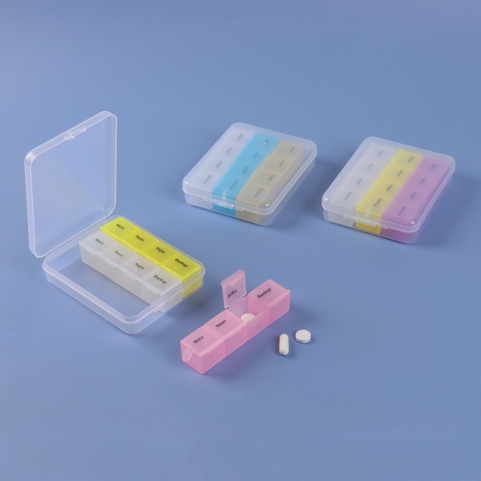 Таблетница - органайзер, английские буквы, утро/день/вечер/ночь, 3 контейнера по 4 секции, цвет МИКС