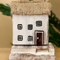 Сувенир "Дом" дерево Албезия 9х11х11 см, цв. белый