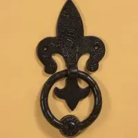 Дверной молоток "Геральдическая лилия"  10х20 см