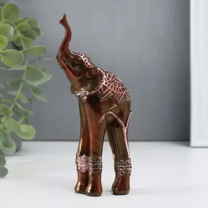 Сувенир полистоун "Слон на длинных ногах, попона с серебристыми узорами" 15х6,5х4 см