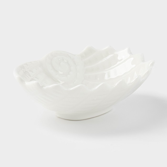 Блюдо керамическое &laquo;Ракушка&raquo;, 9&times;7&times;3 см, цвет белый