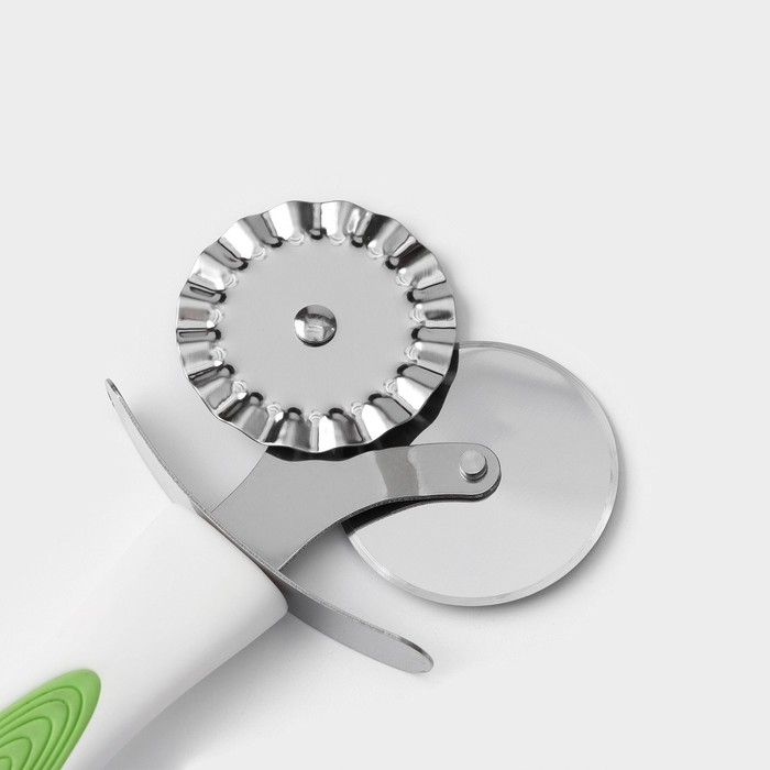 Нож для пиццы и теста Доляна Style, 18,5 см, ручка sоft - tоuch, цвет МИКС Нож для пиццы и теста Доляна Style, 18,5 см, ручка sоft - tоuch, цвет МИКС