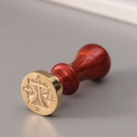 Печать для сургуча с пластиковой ручкой "Буква T на вензеле" 2,5х2,5х6,3 см