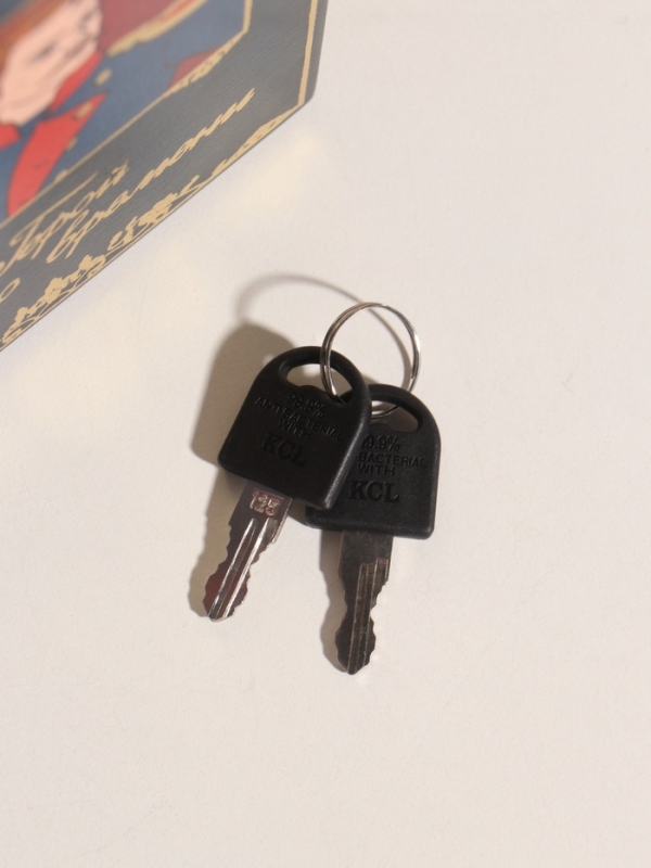 Сейф-книга дерево кожзам "М. Лермонтов. Герой нашего времени" тиснение 21х13х5 см