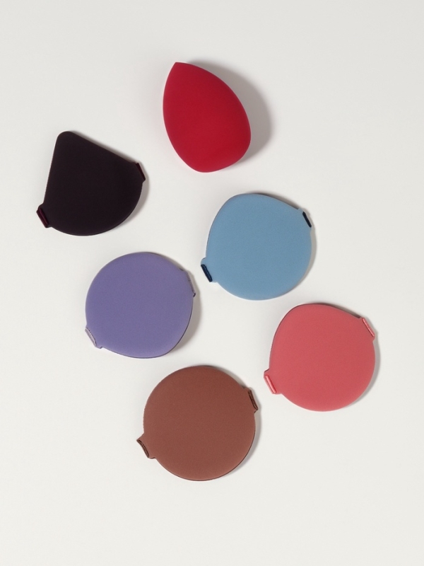 Набор спонжей д/макияжа 6 шт: 5 пуховок, 1 капля в пласт футляре латекс МИКС пакет QF