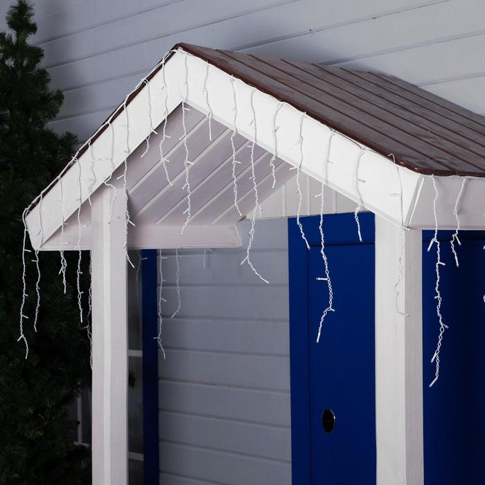 Гирлянда &laquo;Бахрома&raquo; 4 &times; 0.6 м, IP44, белая нить, 180 LED, свечение синее, мерцание белым, 220 В