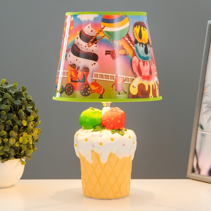 Настольная лампа "Пирожное" Е14 40Вт МИКС 20х20х32,5 см RISALUX
