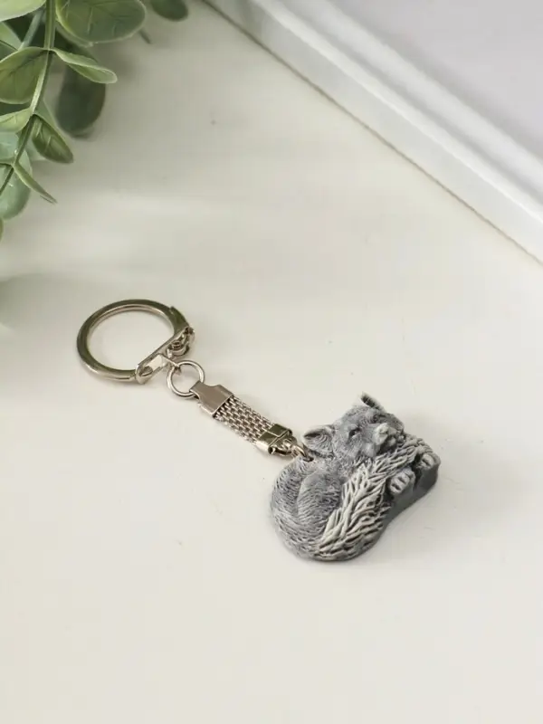 Брелок "Лисенок лежит (барельеф)" 2,4 см