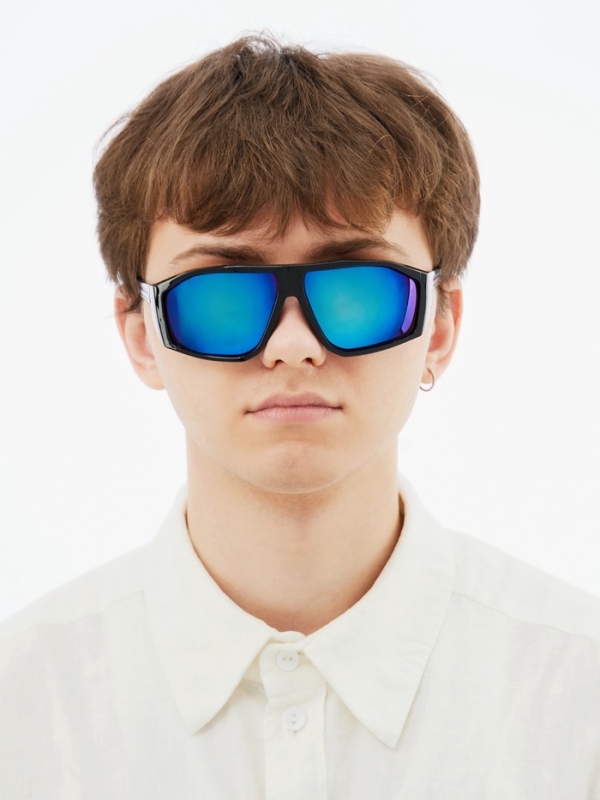 Очки солнцезащитные спортивные, uv 400, ширина 14.7 см, дужка 13.5 см, высота 4.2 см