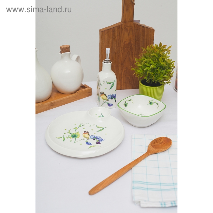 Блюдо фарфоровое круглое с соусником Доляна &laquo;Зелёный сад&raquo;, 22,5&times;20&times;2 см, цвет белый