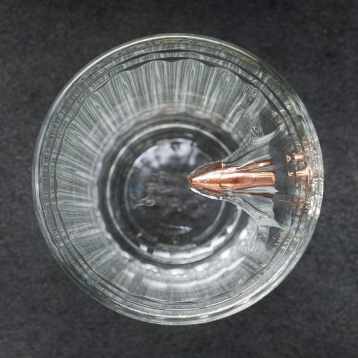 Стакан граненый с пулей "Непробиваемый. Крафт", 250 мл