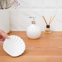 Набор аксессуаров для ванной комнаты &laquo;Ариэль&raquo;, 2 предмета (дозатор 480 мл, мыльница), цвет белый