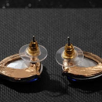 Серьги висячие со стразами &laquo;Вечеринка&raquo; цветок из капель, цвет сине-белый в золоте, 6,3 см