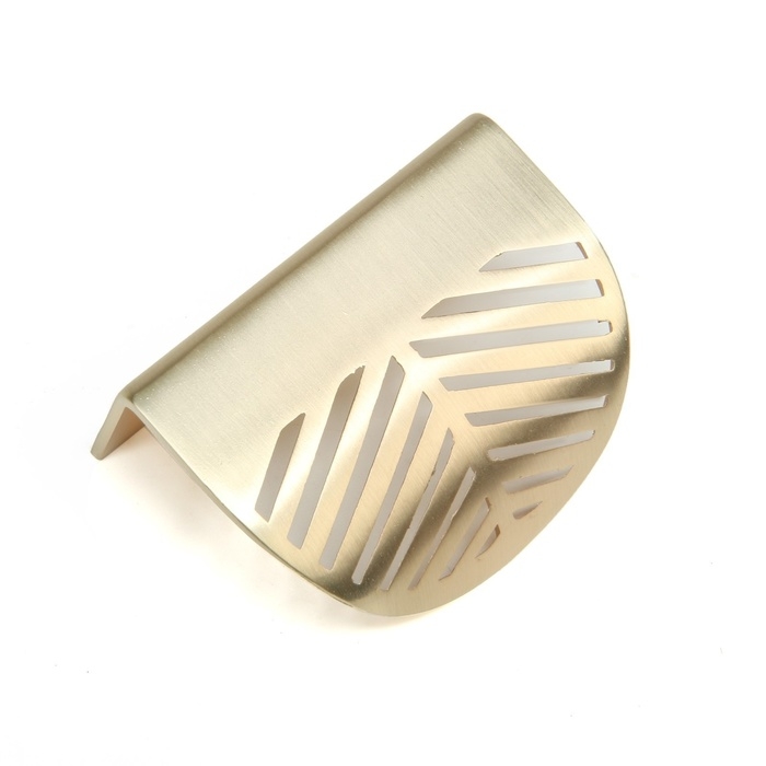 Ручка CAPPIO, м/о 32 мм, с узором, цвет матовое золото