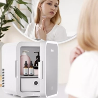 Холодильник для косметики с полкой 5 л КТ-3158