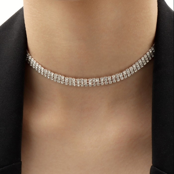 Набор 2 предмета: серьги, чокер &laquo;Лёд&raquo; три ряда, цвет белый в серебре, 30 см