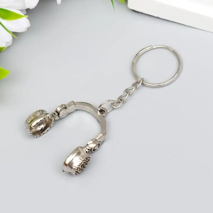 Брелок металл "Наушники" серебро 3,5х3,1 см