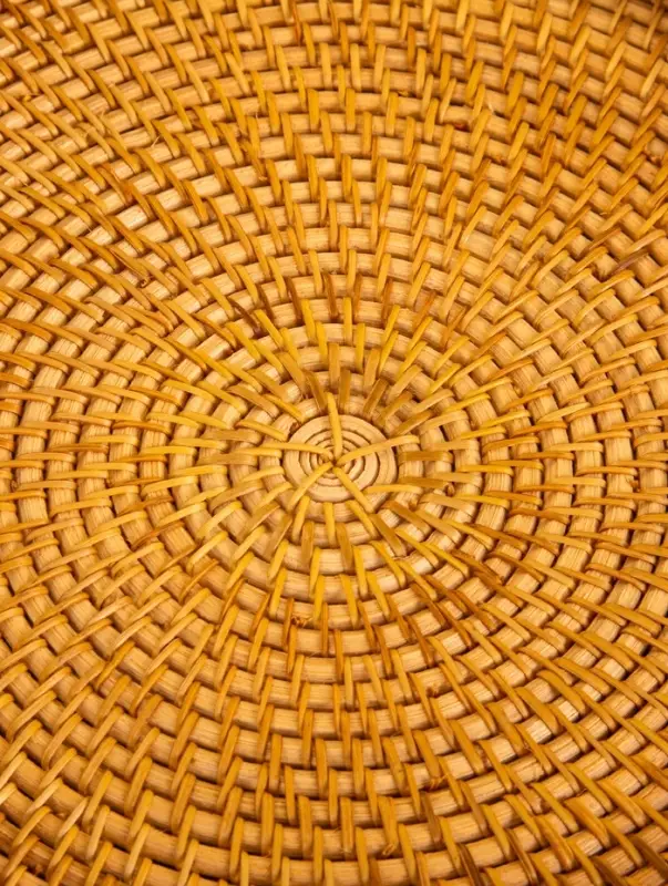 Поднос плетёный 28х28х3 см, ротанг