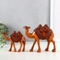 Сувенир полистоун "Двугорбые верблюды" под дерево набор 2 шт 14х4,5х12,5 16,5х5,5х14,5 см
