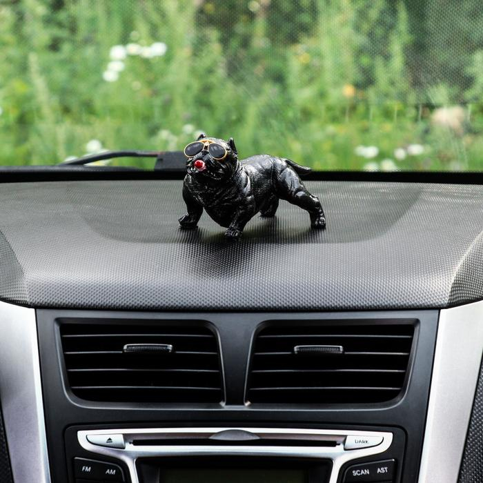 Собака на панель авто с присоской для стекла, бульдог