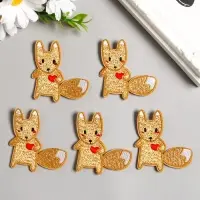 Декоративный элемент для творчества &laquo;Арт Узор. Белочка с сердечком&raquo;, текстиль вышивка, 5.2&times;5.5 см