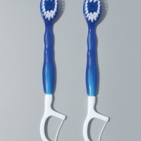 Зубная щетка с зубной нитью 10,5см (наб 2 шт цена за наб) пласт/нейлон синий накл ОТ