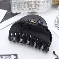 Крабик для волос &laquo;Ночка&raquo;, два цветка, 6.8 см, матовый и глянец, МИКС