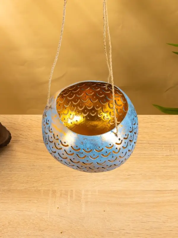 Подсвечник подвесной из кокоса, 14-16 см, сине-золотой
