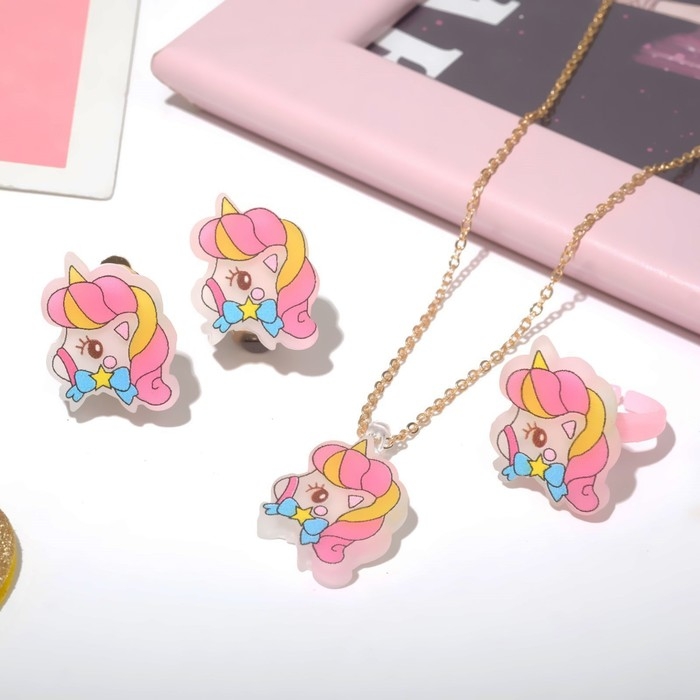 Набор детский &laquo;Выбражулька&raquo; 3 предмета клипсы, кулон, кольцо, единорожка, цветной в золоте