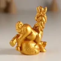 Сувенир полистоун "Золотой конь с богатством" МИКС 5х2,5х6,7 см