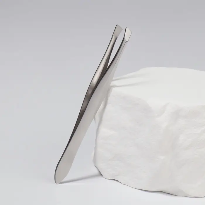 Пинцет скошенный, узкий, 8.5 см